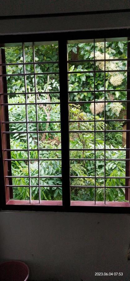 Floral Homestay Thekkady Ngoại thất bức ảnh